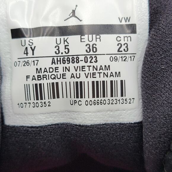 2017 Jordan 12 Retro ‘Doernbecher\' Sz 4Y OG All VNDS main image 6